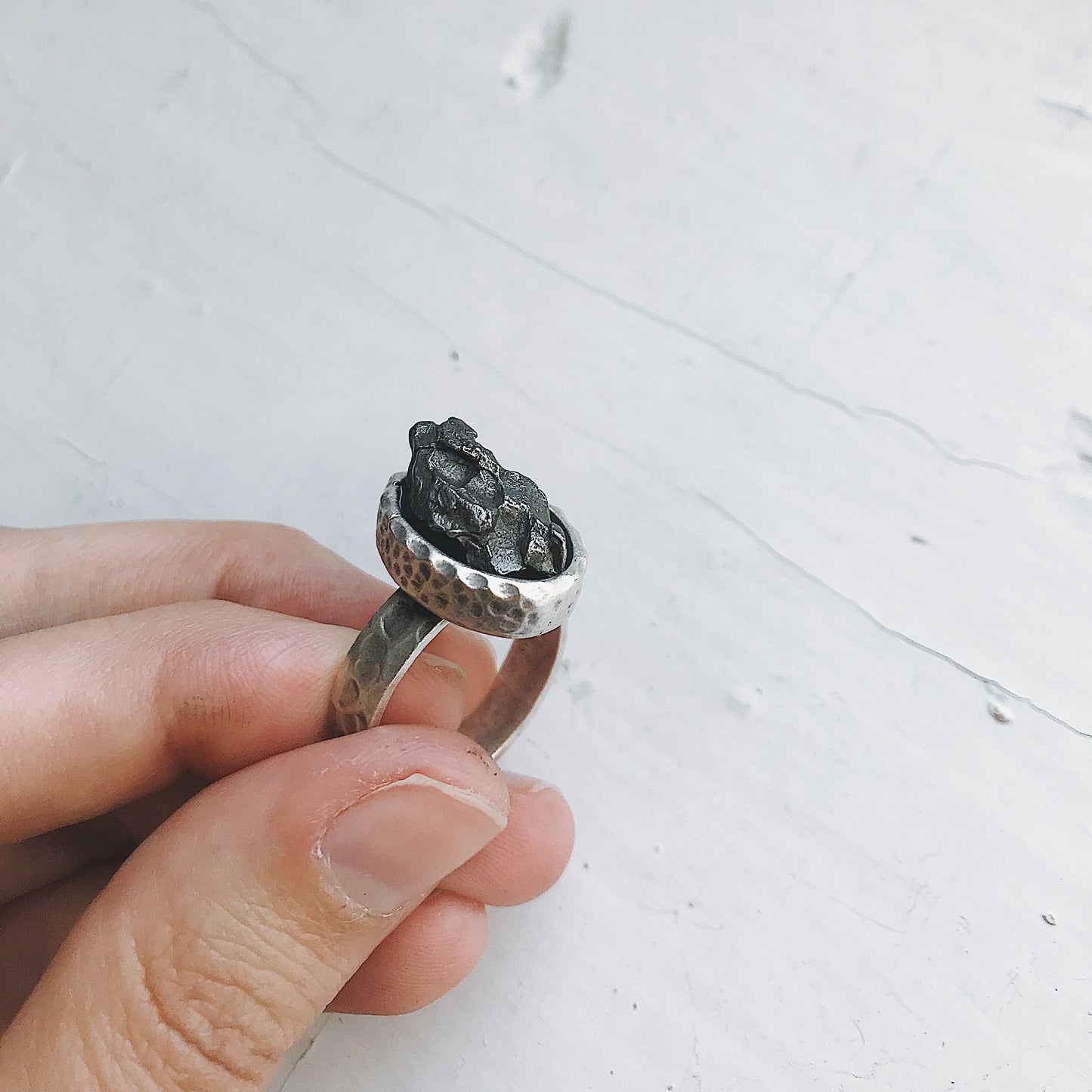OVAL RAW METEORITE RING IN SILVER
