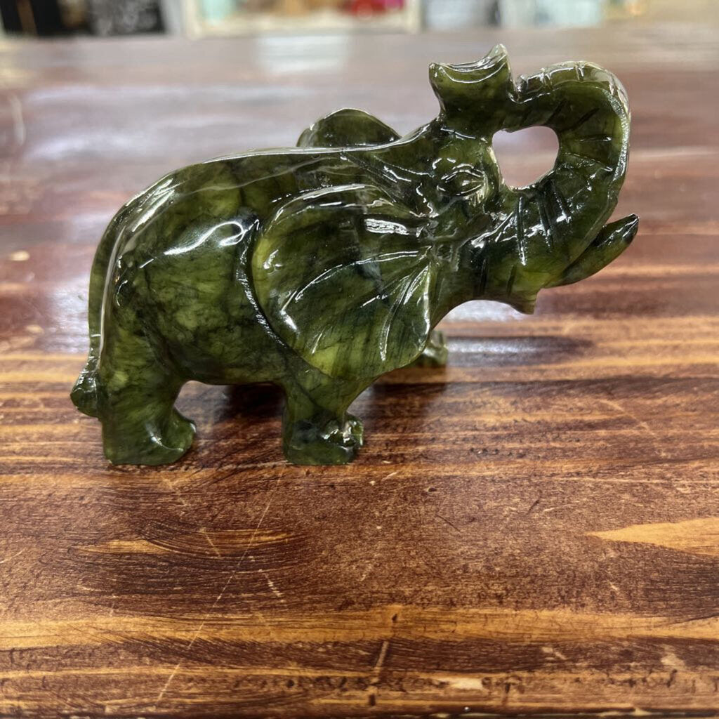 JADE LUCKY ELEPHANT