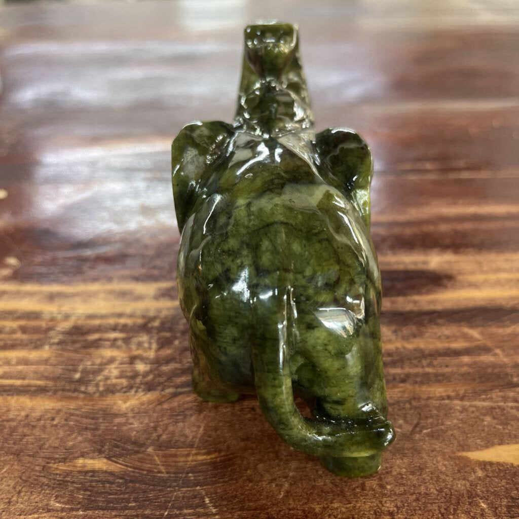 JADE LUCKY ELEPHANT