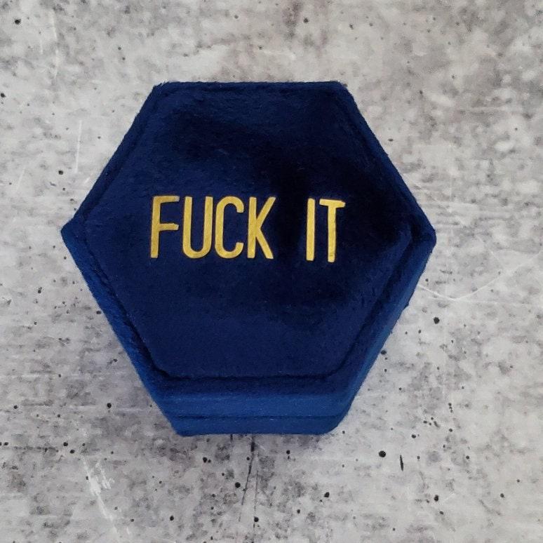 FUNNY CUSTOM VELVET RING BOX