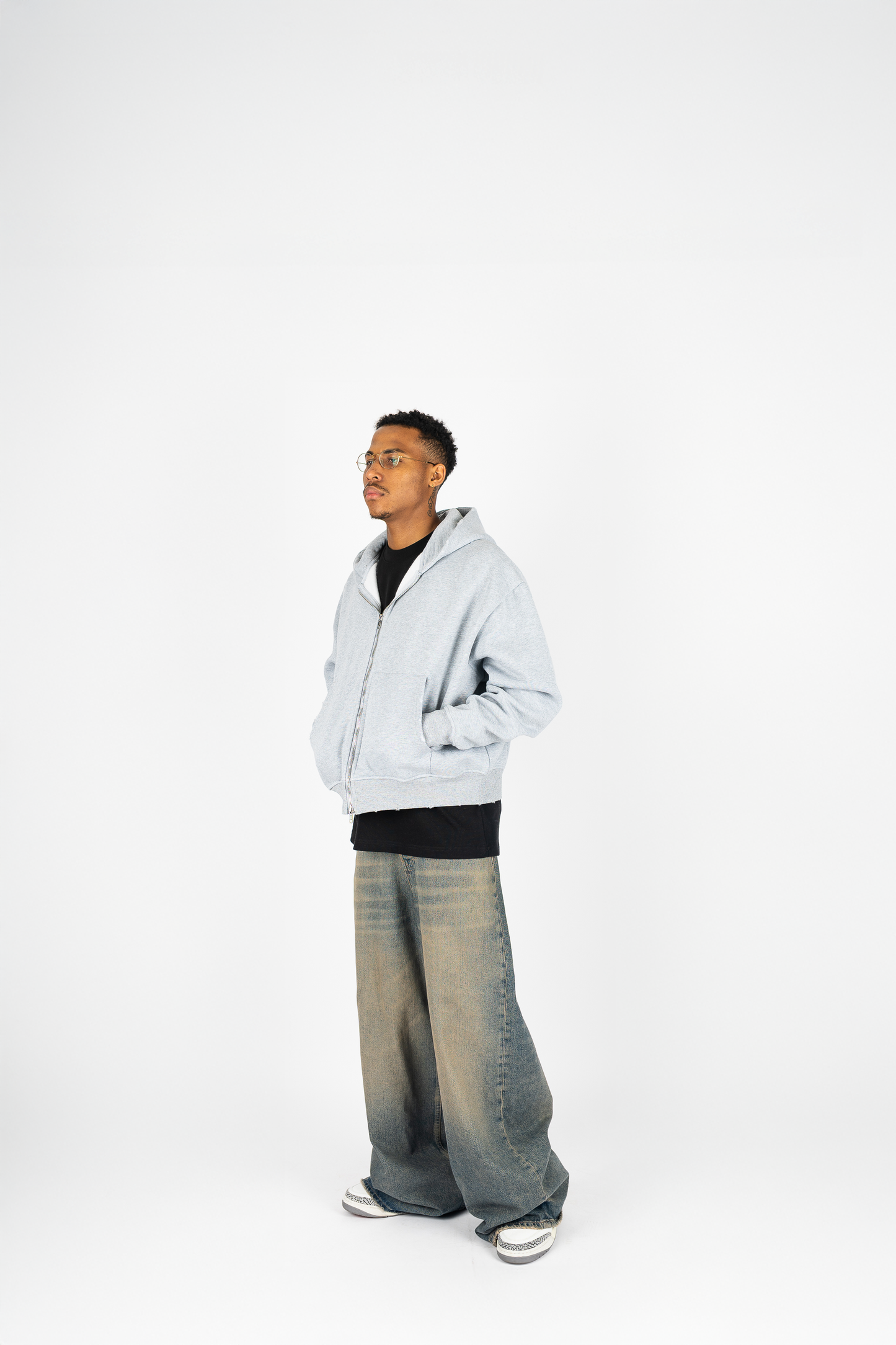 THE LABEL WEATHERED ZIP UP