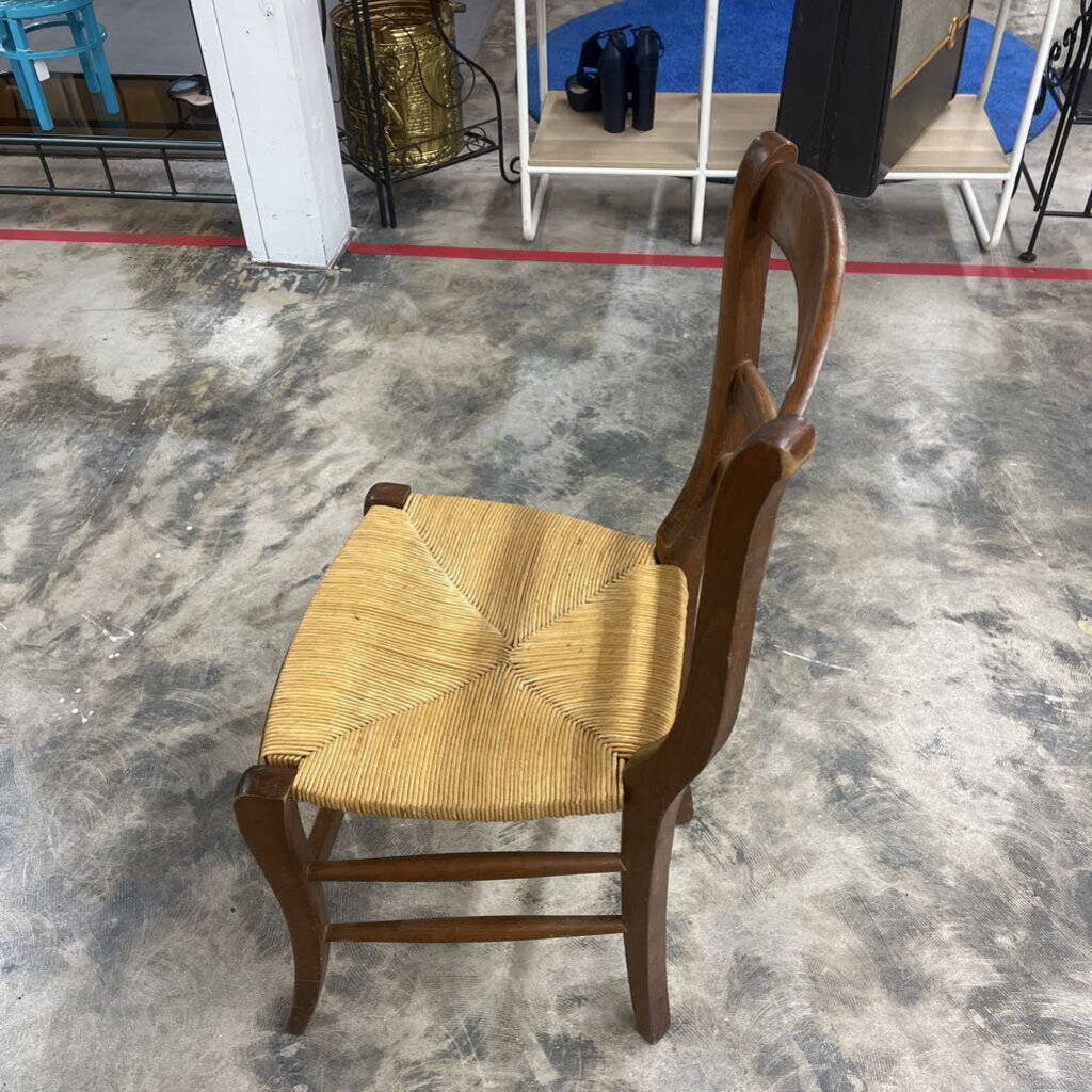 VINTAGE RUSH SEAT CHAIR WITH CABRIOLE LEGS