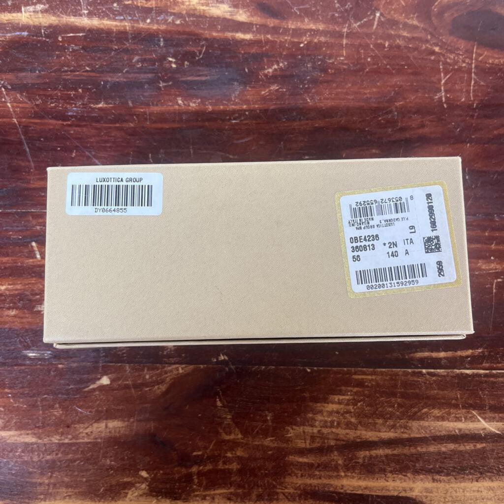 NEW BURBERRY SUNGLASSES WITH BOX