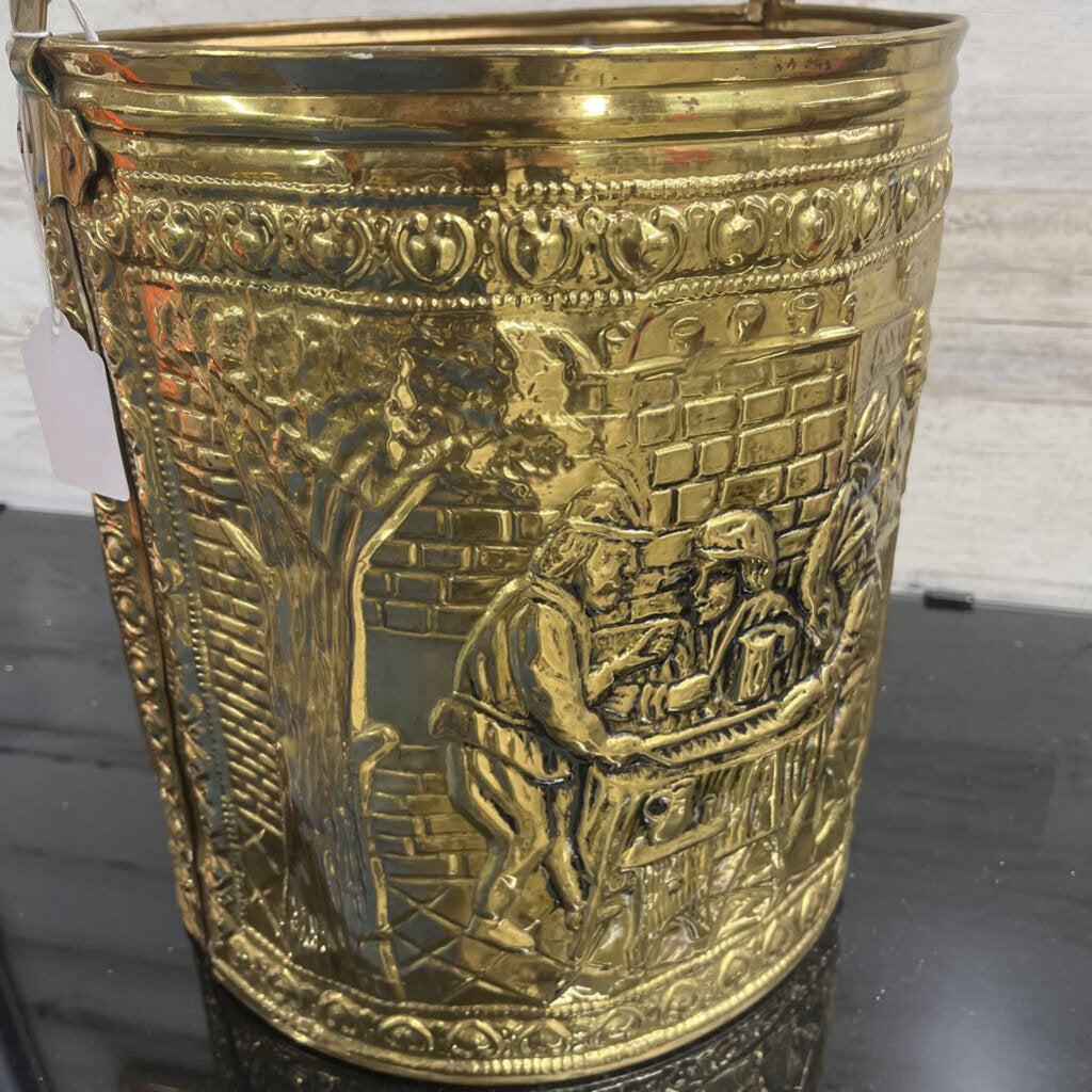 OLD ENGLISH REPOUSSE FIREWOOD BUCKET