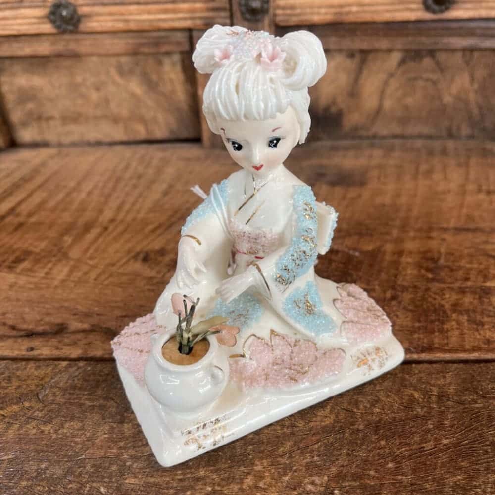 VINTAGE SPAGHETTI JAPANESE GEISHA GIRL