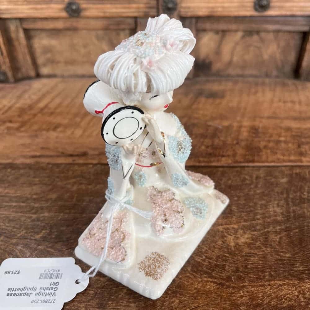 VINTAGE JAPANESE GEISHA SPAGHETTIE GIRL