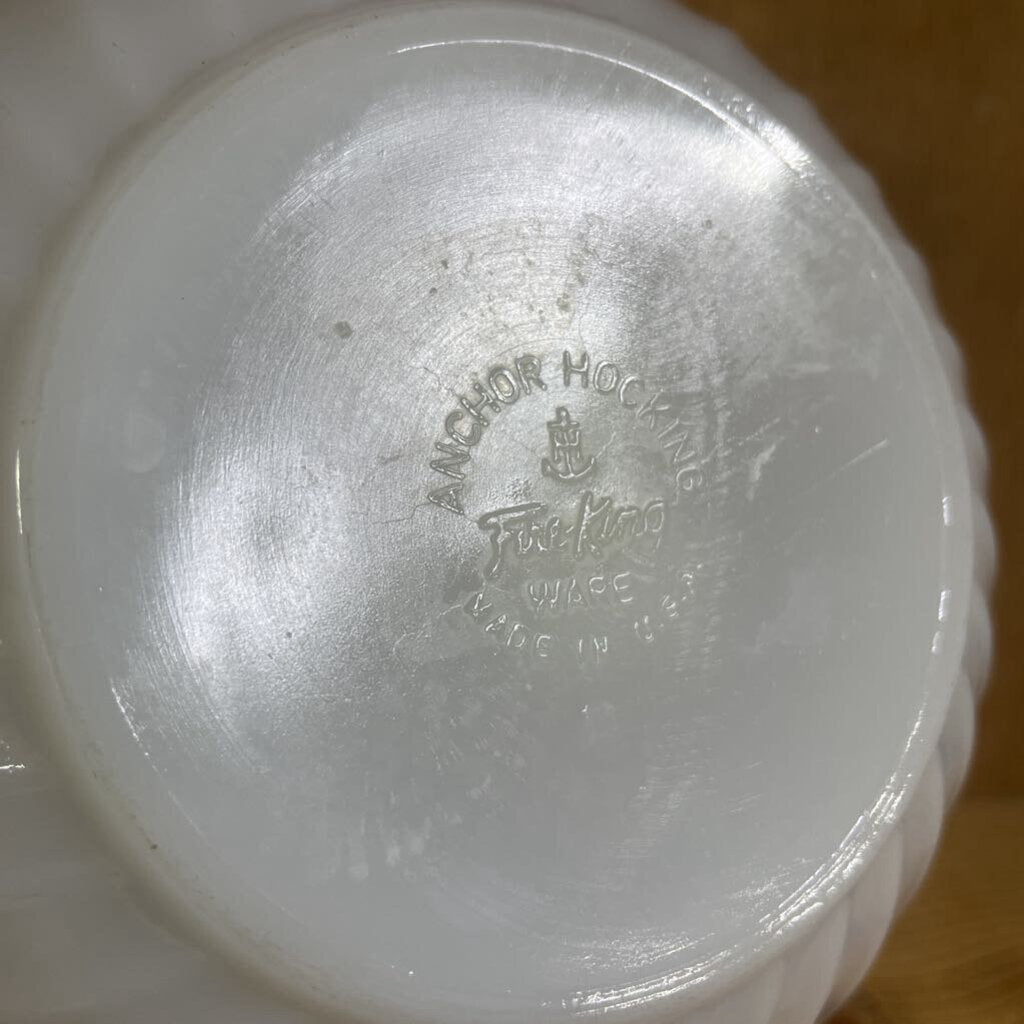 FIRE KING ANCHOR HOCKING WHITE SWIRL MILK GLASS BOWL