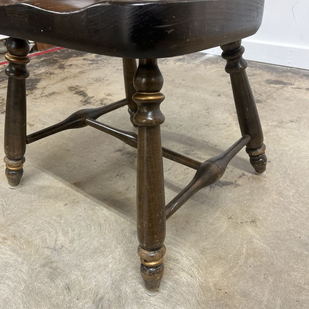 Ethan Allen Tavern Style Dining Chair