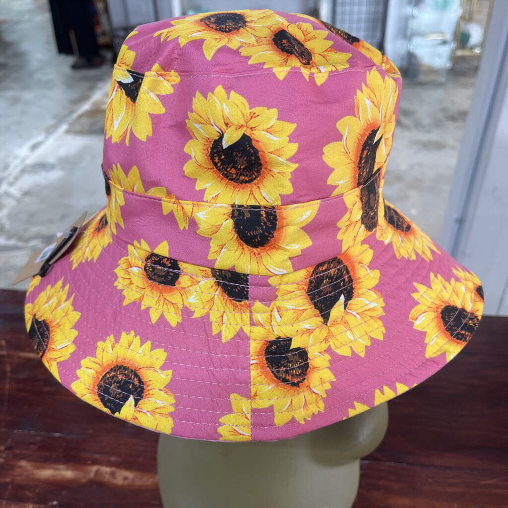 NEW BUCKET HAT