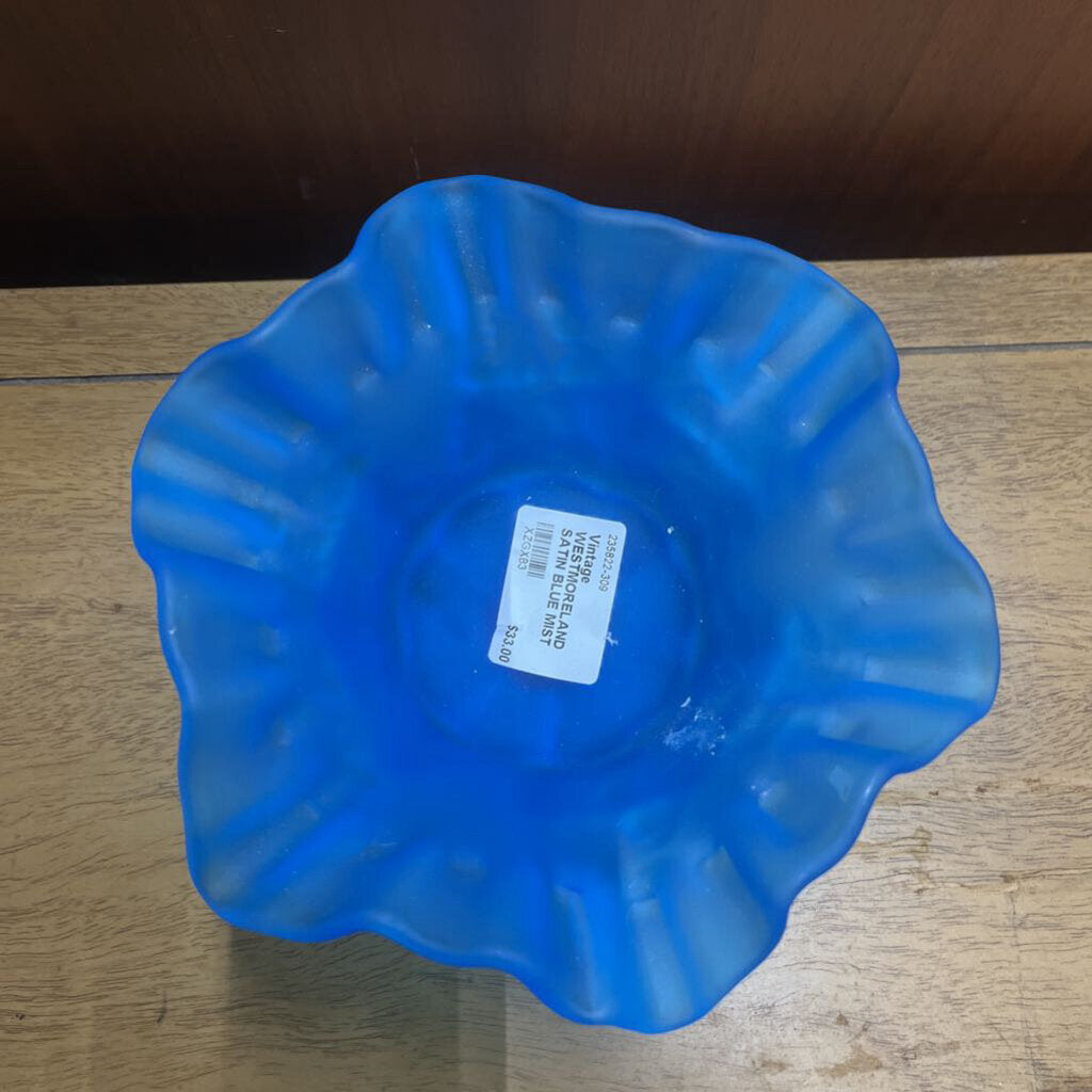 VINTAGE WESTMORELAND SATIN BLUE MIST CANDY DISH