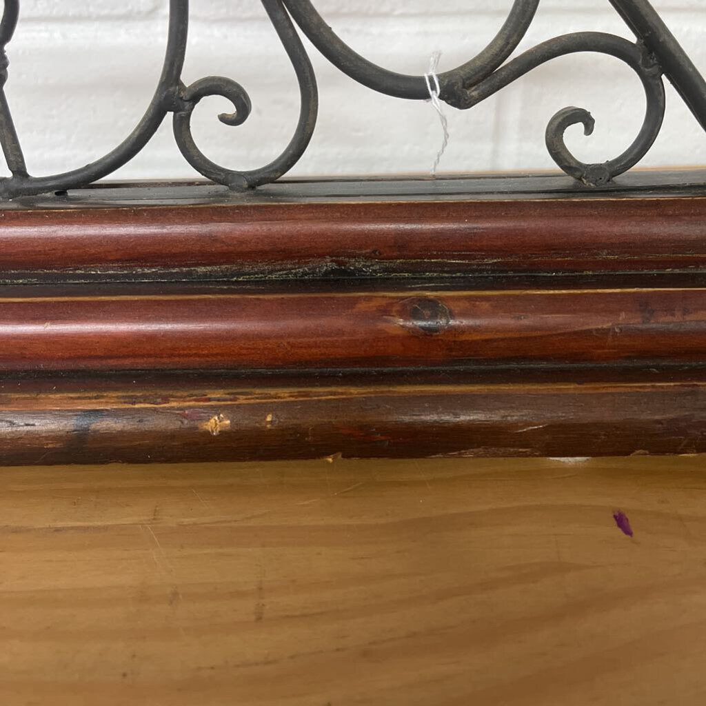 OLD WOOD & IRON 5 ARM TABLETOP CANDHOLDER