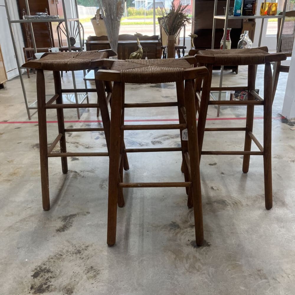 SET OF 3 RUSTIC PRIMITIVE RUSH SADDLE SEAT STOOLS