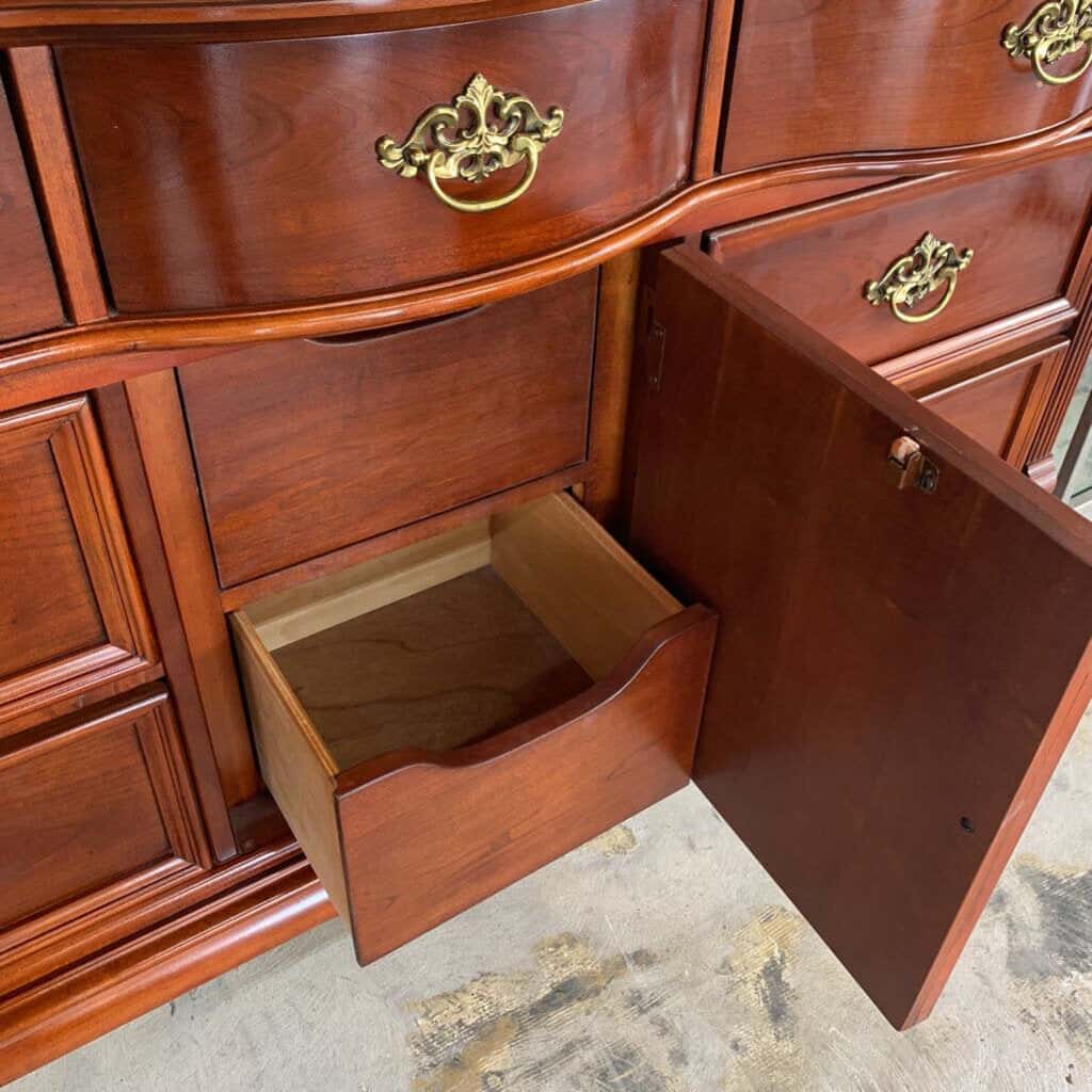 LEXINGTON DRESSER - Thriftique Marketplace