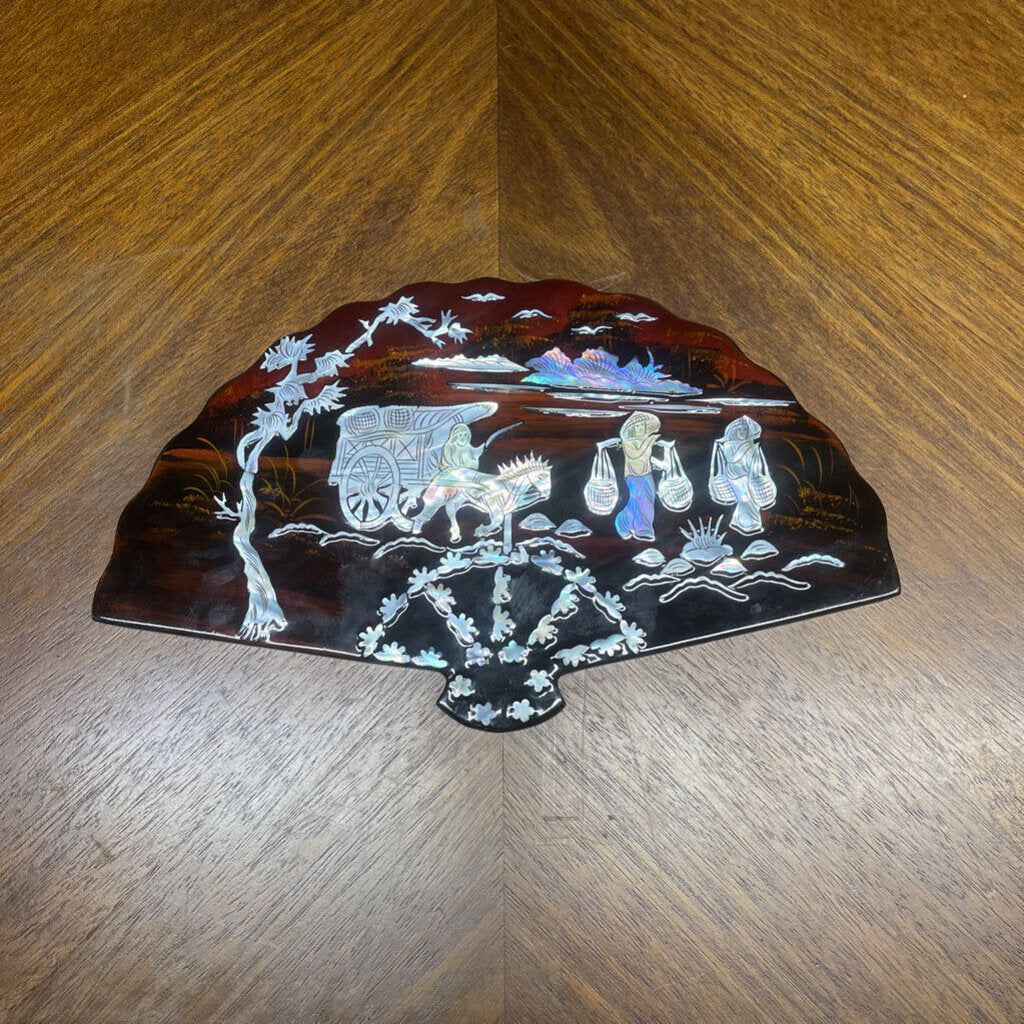 LACQUERED WOOD WITH MOTHER OF PEARL