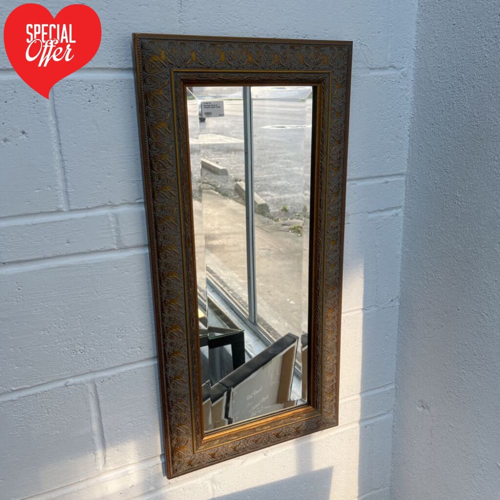BEVELED MIRROR IN BEAUTIFUL GOLD FRAME