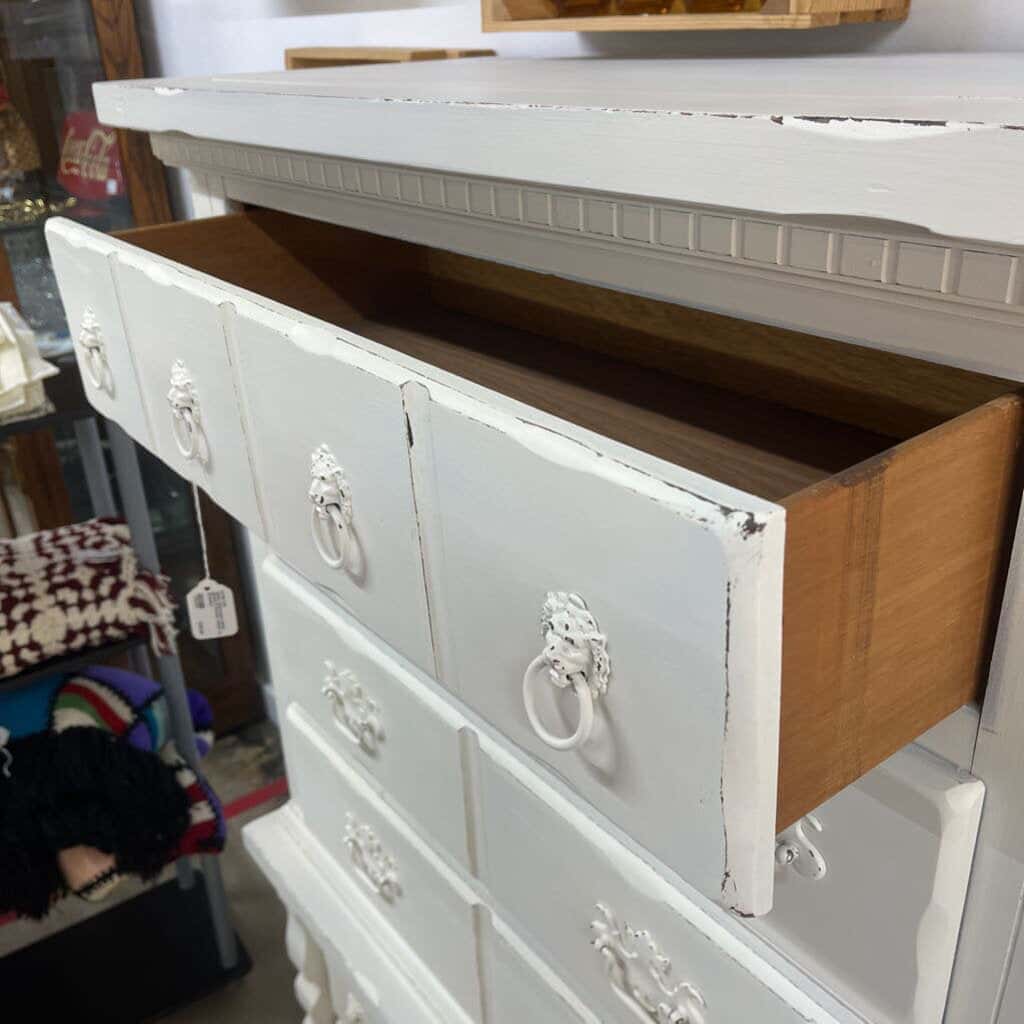 WHITE DISTRESSED SOLID WOOD 6 DRAWER CHEST OF DRAWERS