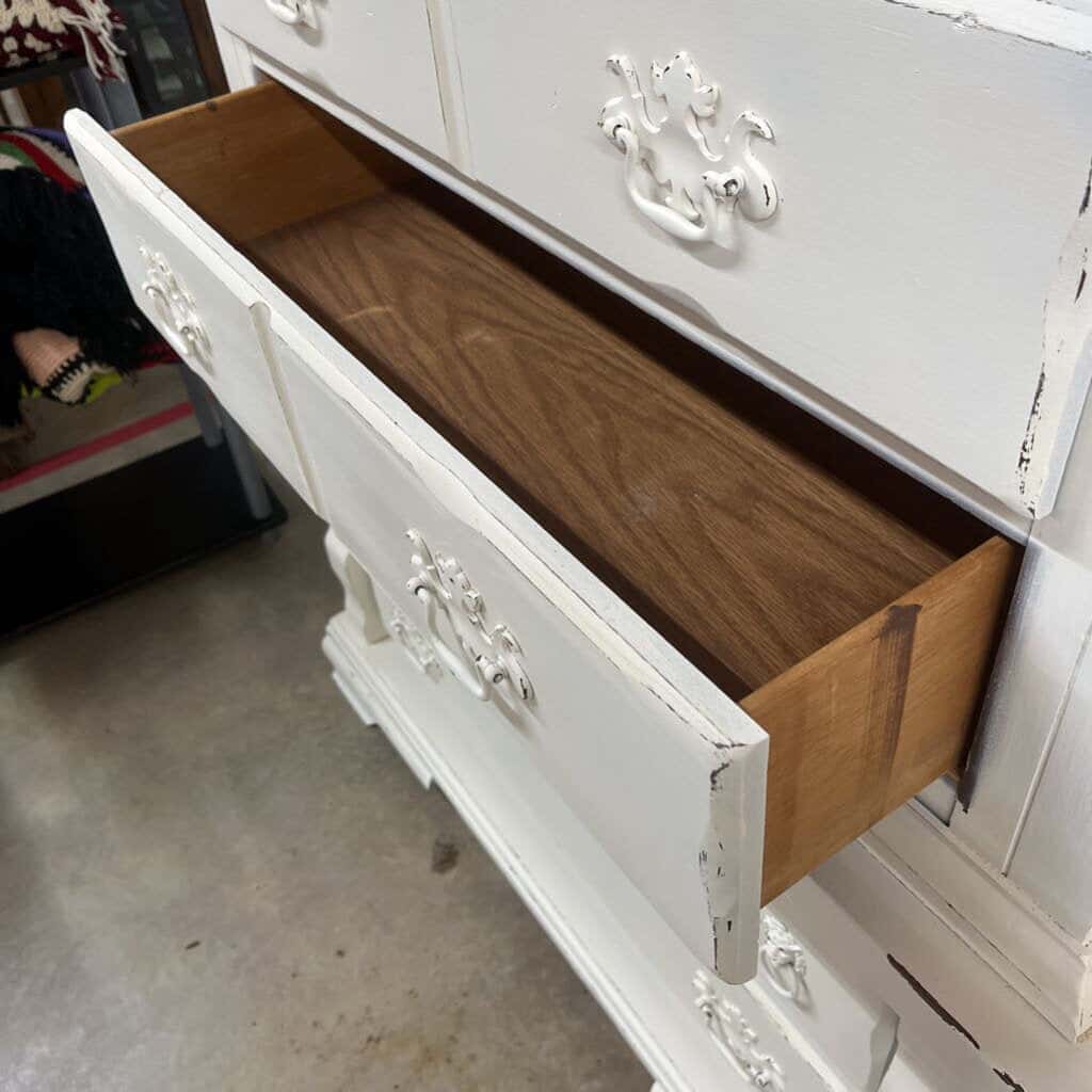 WHITE DISTRESSED SOLID WOOD 6 DRAWER CHEST OF DRAWERS