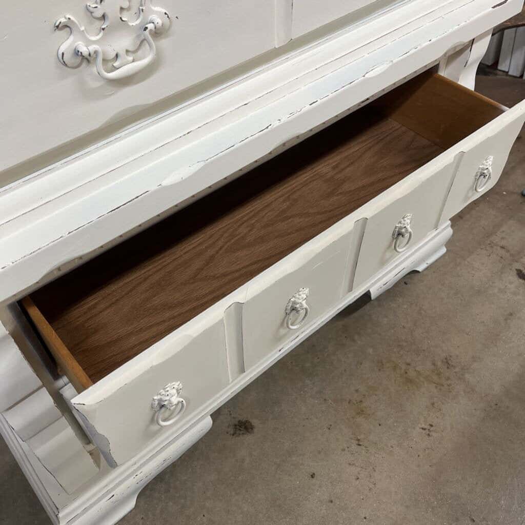 WHITE DISTRESSED SOLID WOOD 6 DRAWER CHEST OF DRAWERS