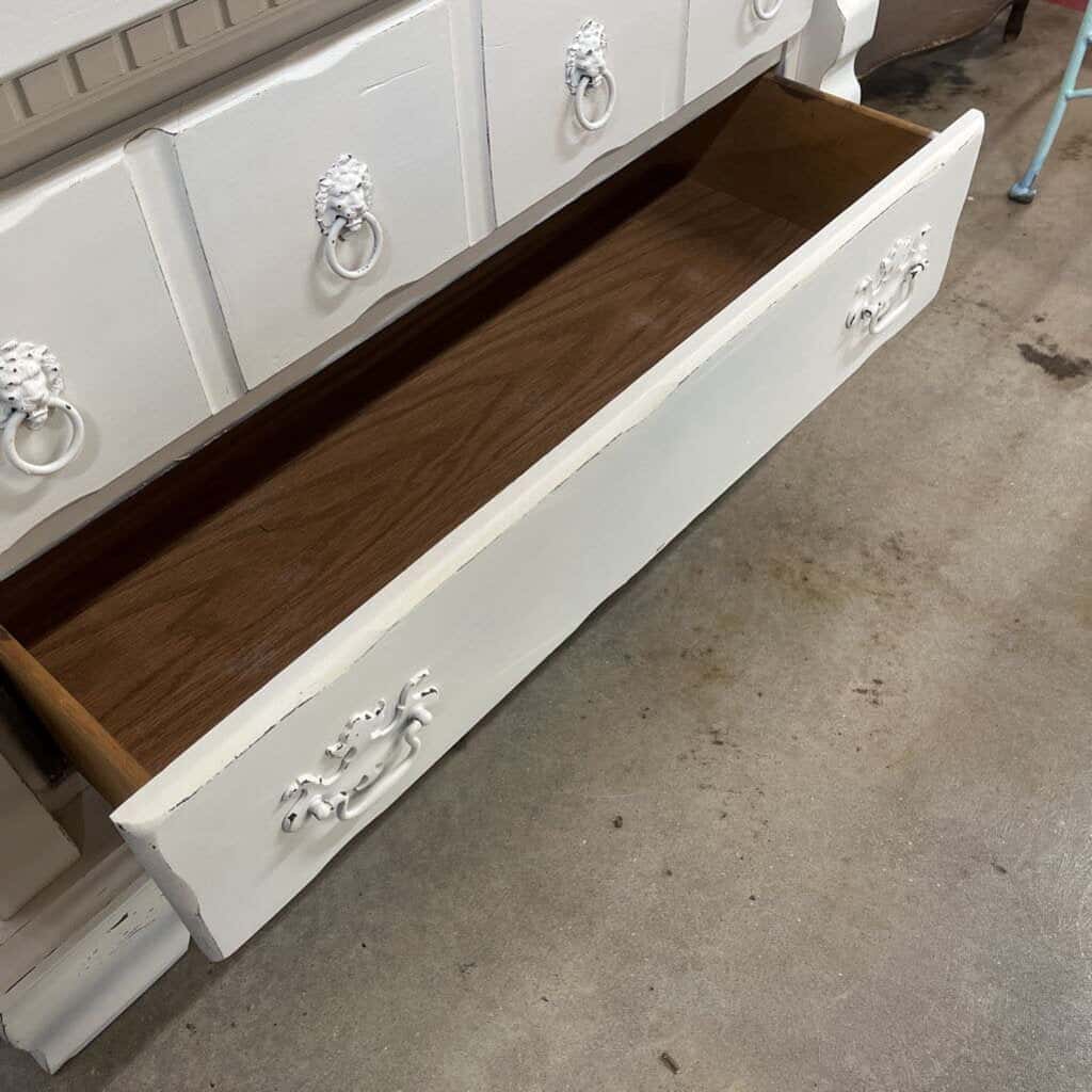 WHITE DISTRESSED SOLID WOOD 6 DRAWER CHEST OF DRAWERS