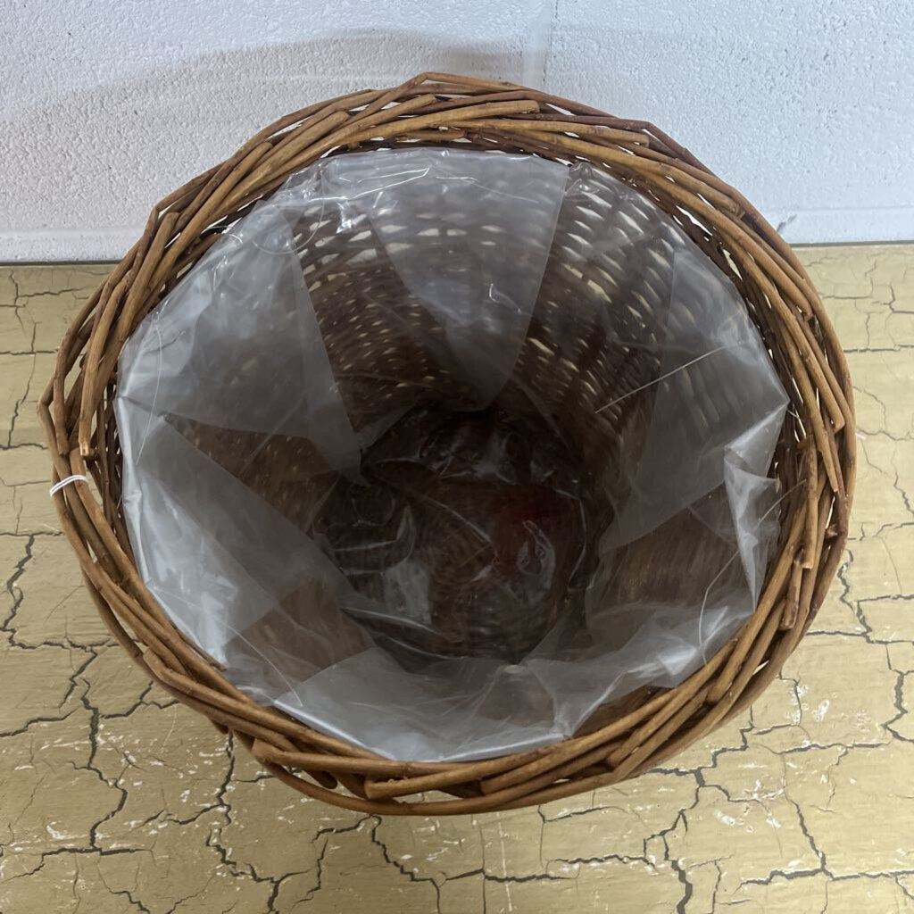Old Grapevine Planter/Waist Basket w/Plastic Liner