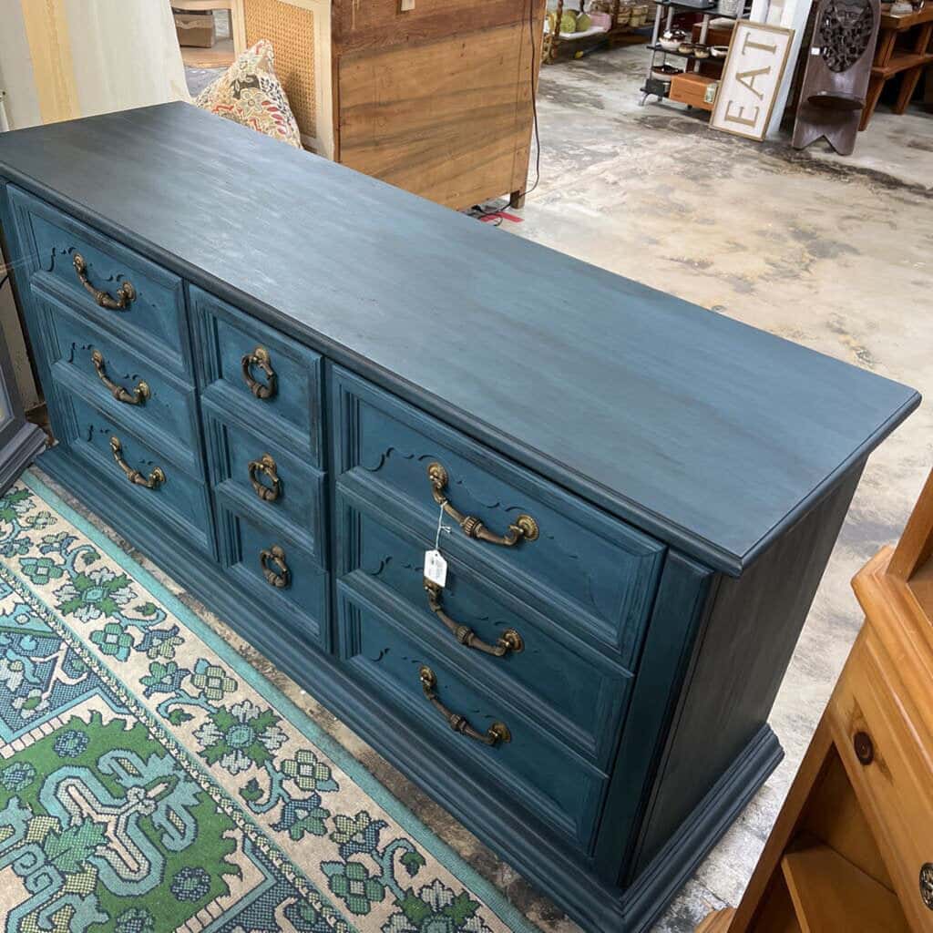 VINTAGE THOMASVILLE WOODEN BOHEMIAN BLUE DRESSER