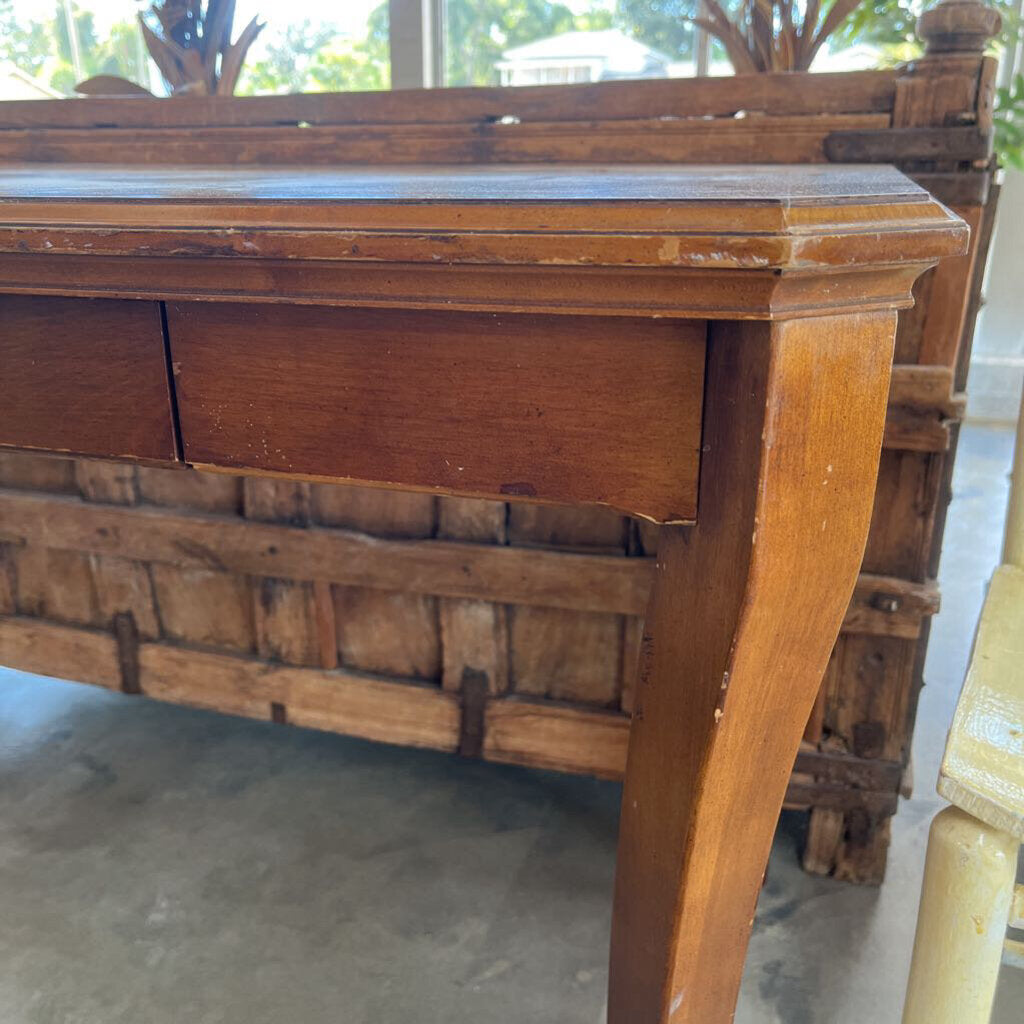 USA MADE CURVED LEG DESK ON CASTERS