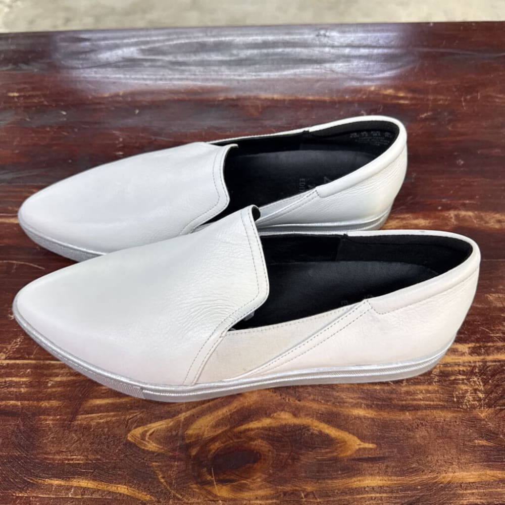 27 EDIT WHITE SHOES SZ 9.5M