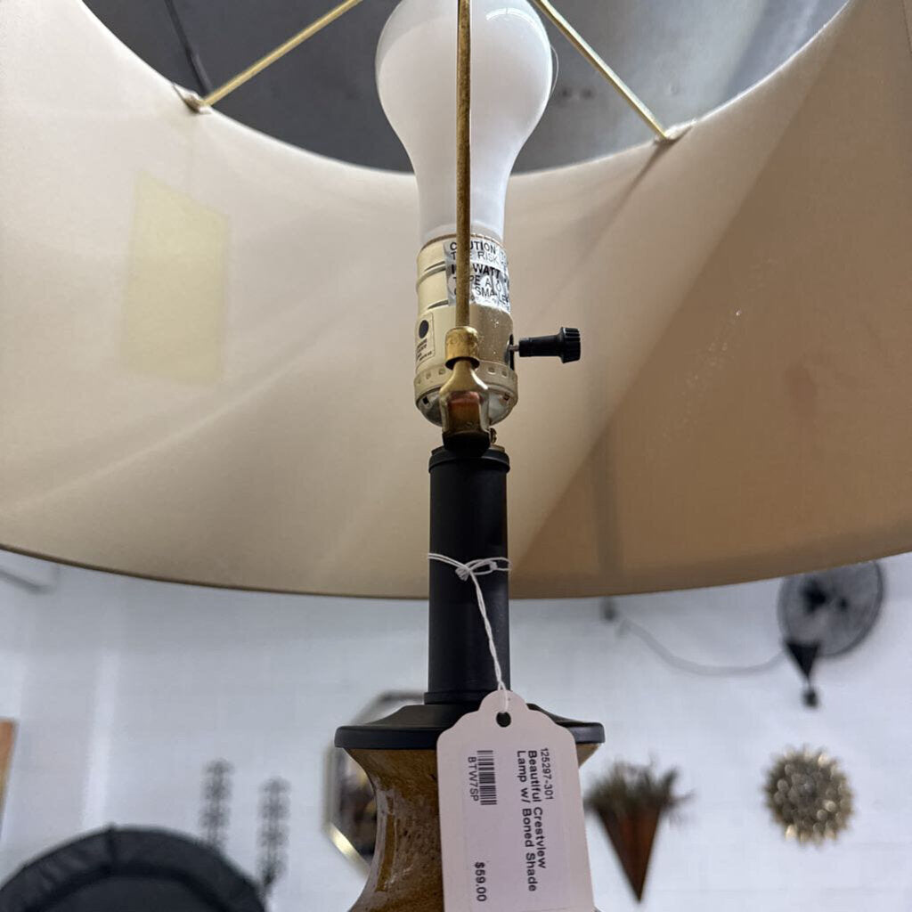 BEAUTIFUL CRESTVIEW LAMP WITH BONED SHADE