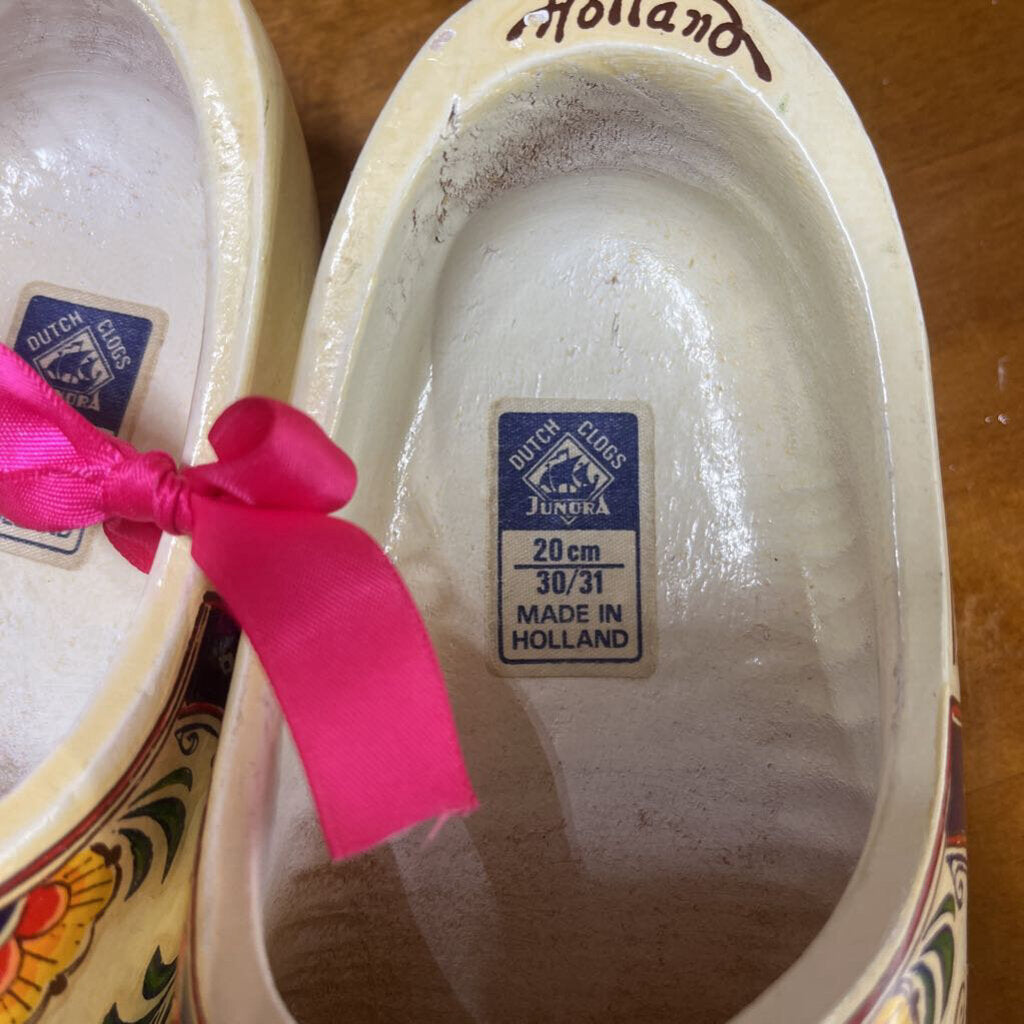 DUTCH CLOGS