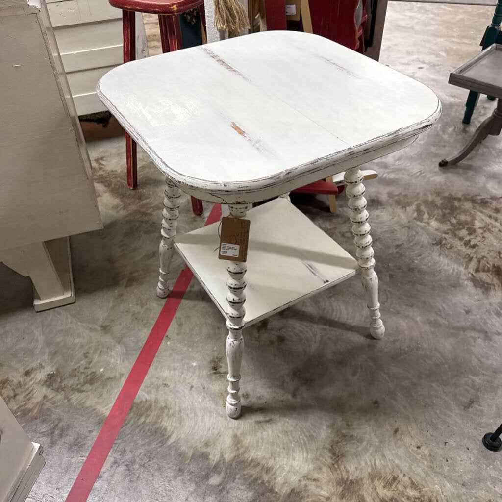 TABLE, VINTAGE OAK, SQUARE W/SPINDLE LEGS, LOWER SHELF