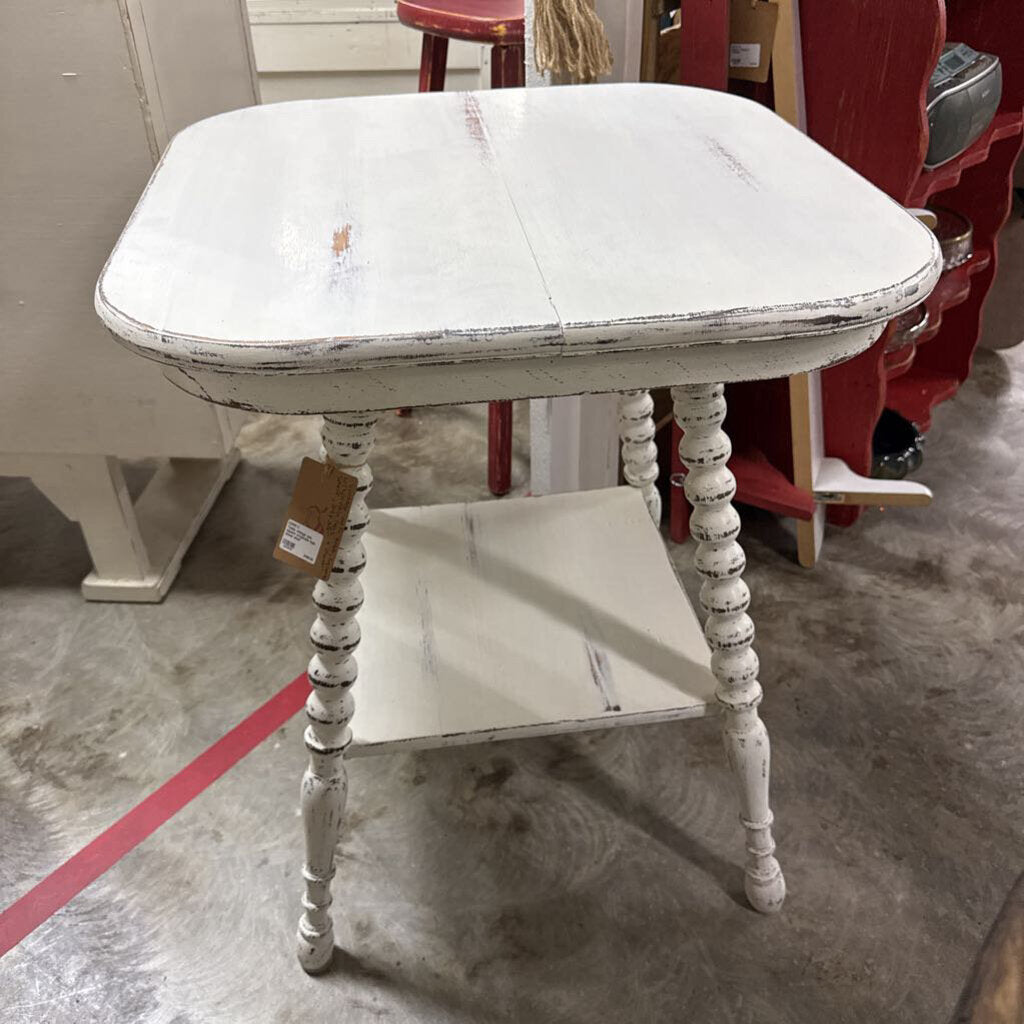 TABLE, VINTAGE OAK, SQUARE W/SPINDLE LEGS, LOWER SHELF