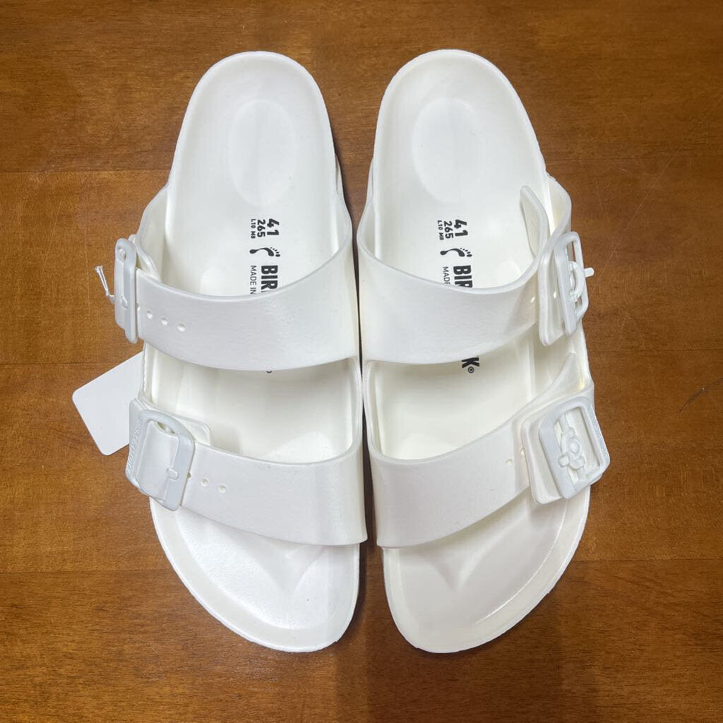 NEW BIRKENSTOCK SANDALS WHITE SZ10/41