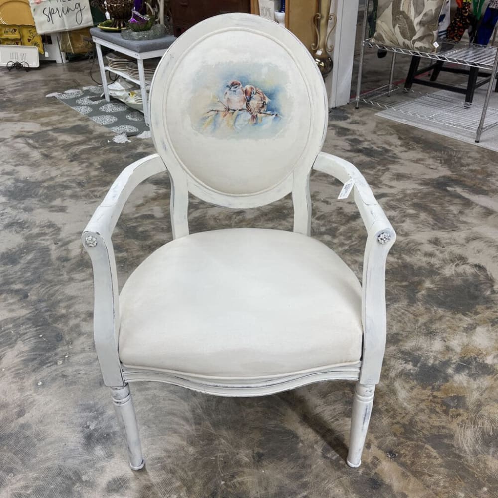 LOUIS XVI WHITE DISTRESSED CHAIR WITH BIRD DESIGN