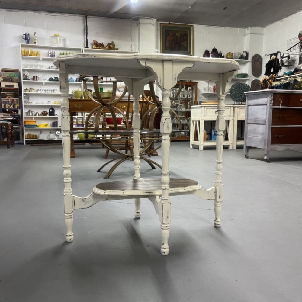 VINTAGE SIDE-TABLE