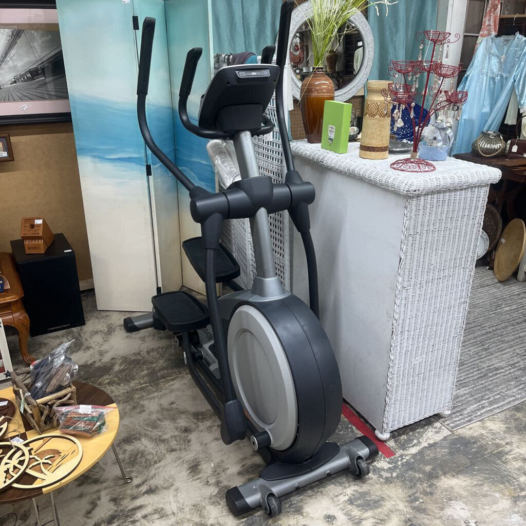 NORDIC TRACK ELLIPTICAL