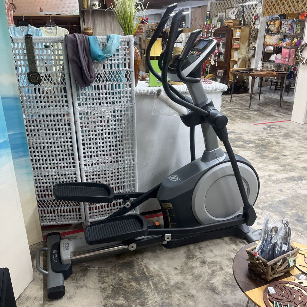NORDIC TRACK ELLIPTICAL