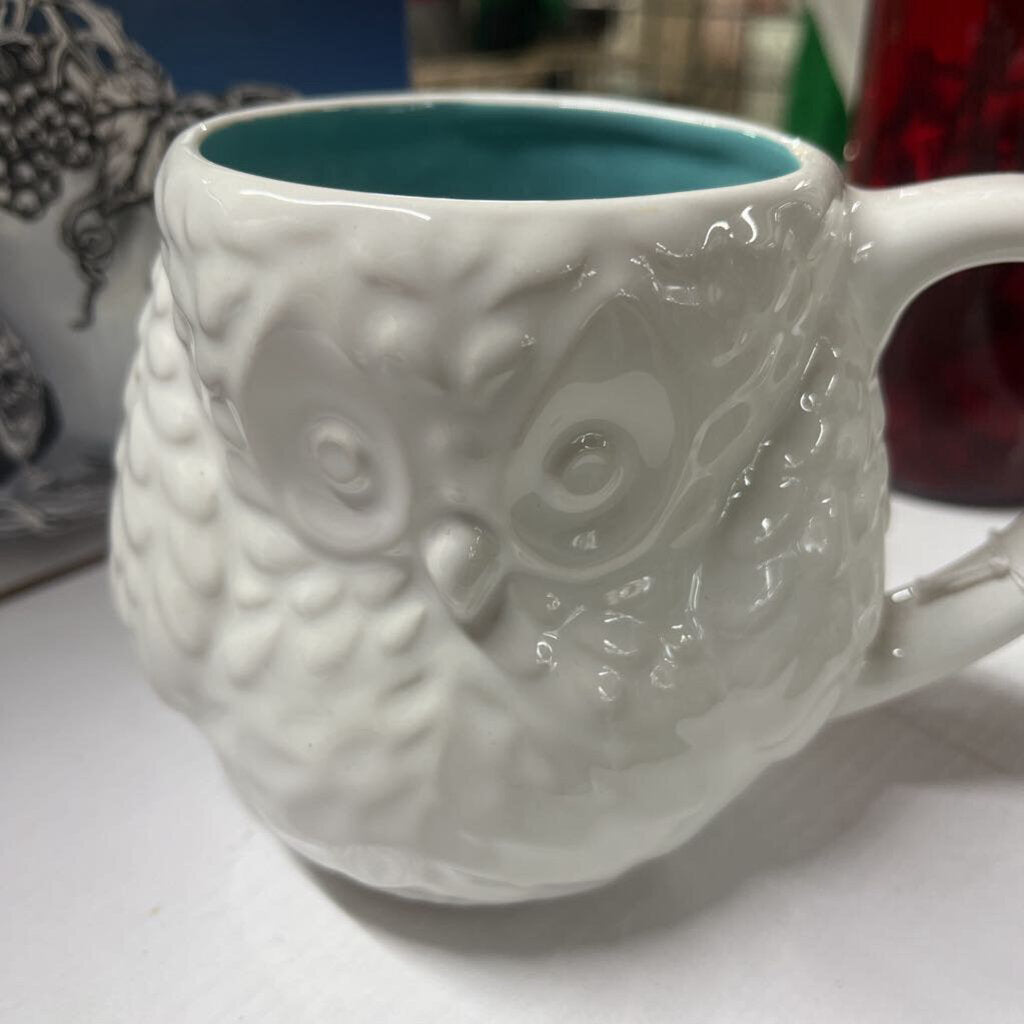 WHITE & BLUE OWL MUG