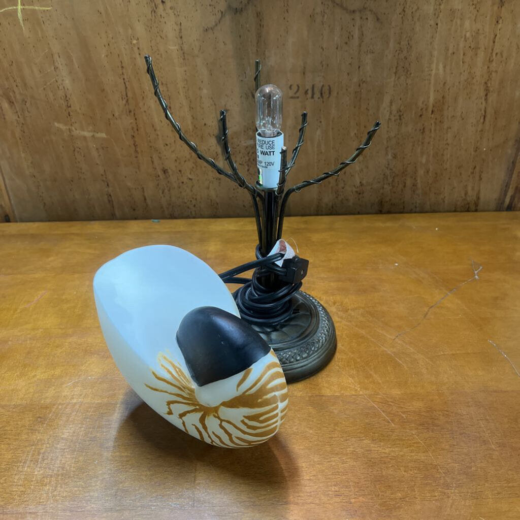 ART GLASS SHELL ACCENT LAMP ON STAND
