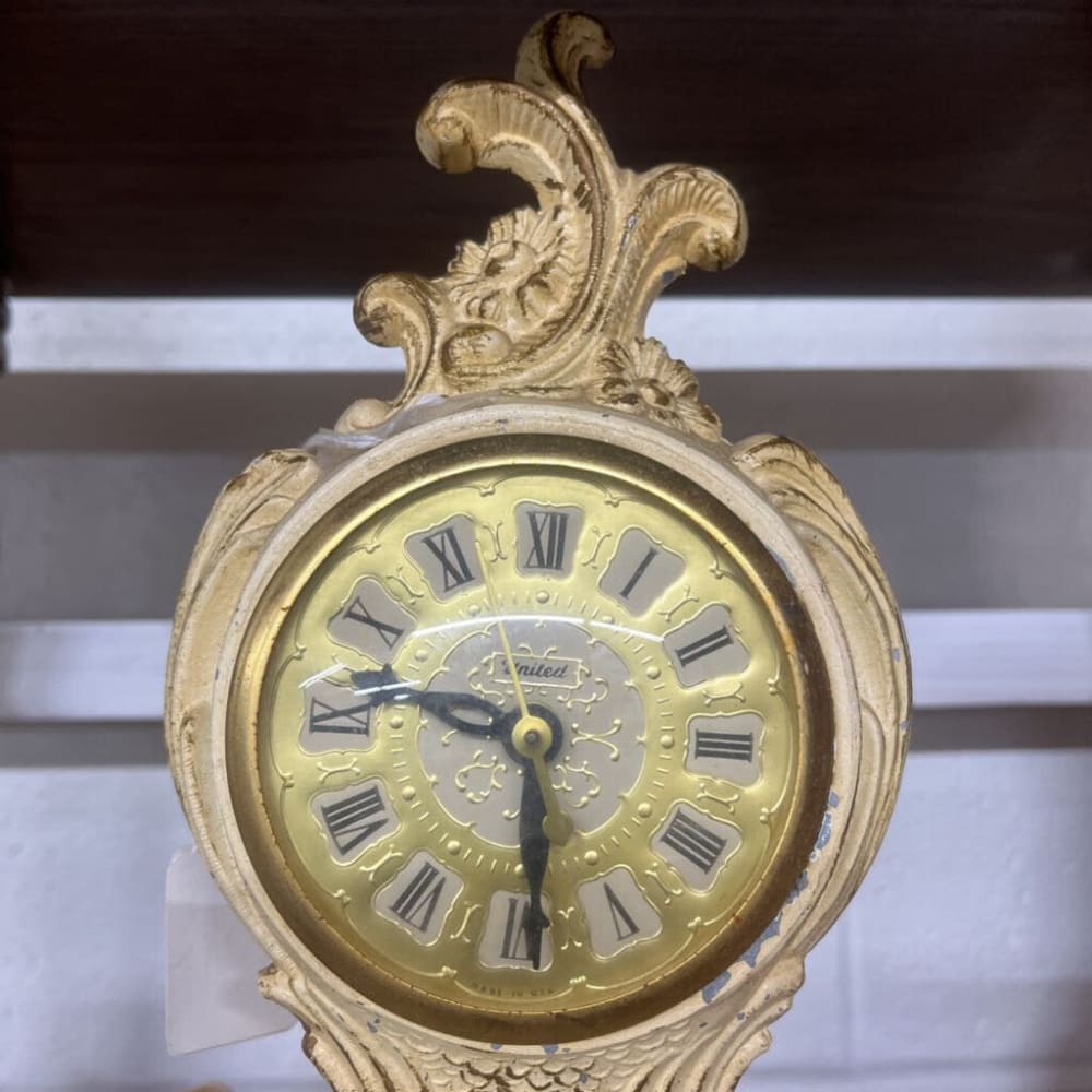 VINTAGE UNITED CLOCK CORP ELECTRIC MODEL 82 CAST IRON CLOCK