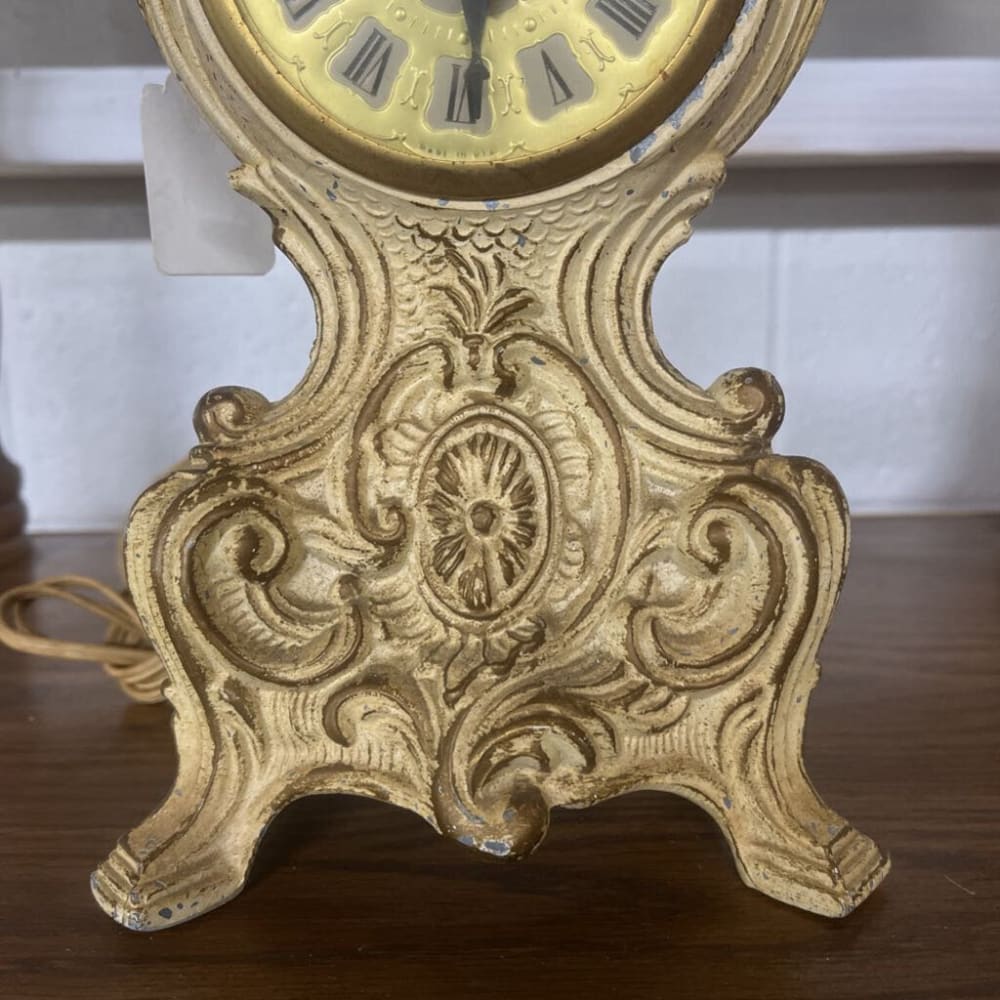 VINTAGE UNITED CLOCK CORP ELECTRIC MODEL 82 CAST IRON CLOCK
