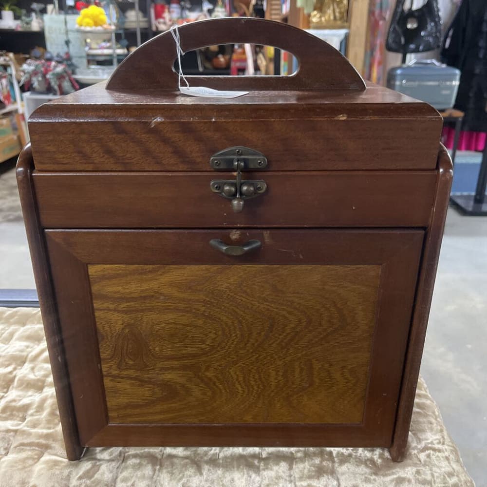 OLD WOOD COUNTERTOP/TRAVEL JEWELRY BOX