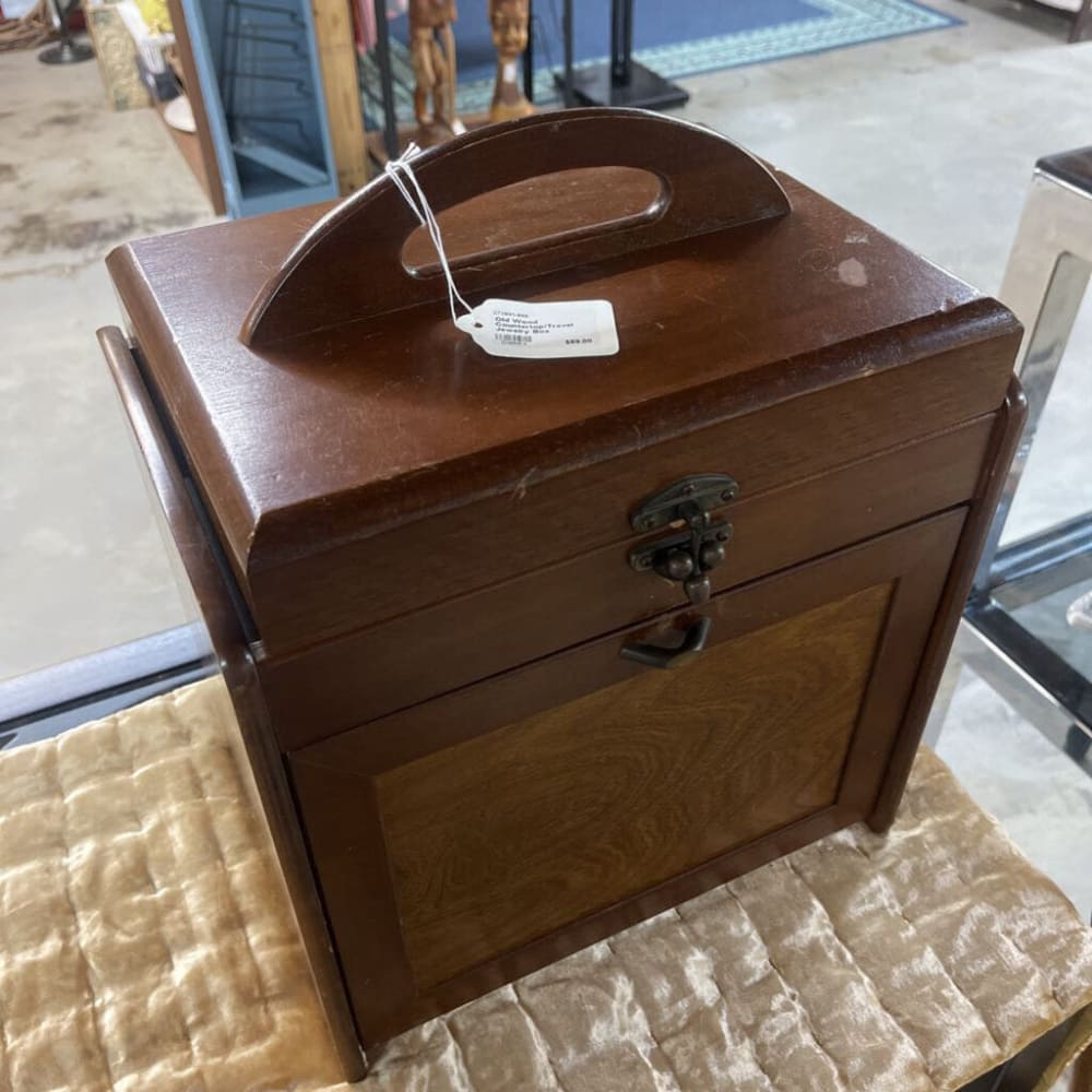 OLD WOOD COUNTERTOP/TRAVEL JEWELRY BOX