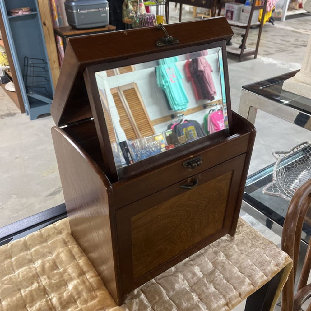 OLD WOOD COUNTERTOP/TRAVEL JEWELRY BOX