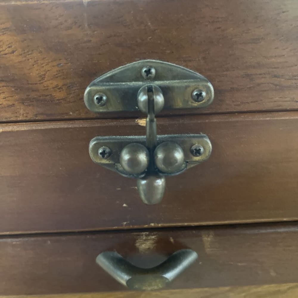 OLD WOOD COUNTERTOP/TRAVEL JEWELRY BOX