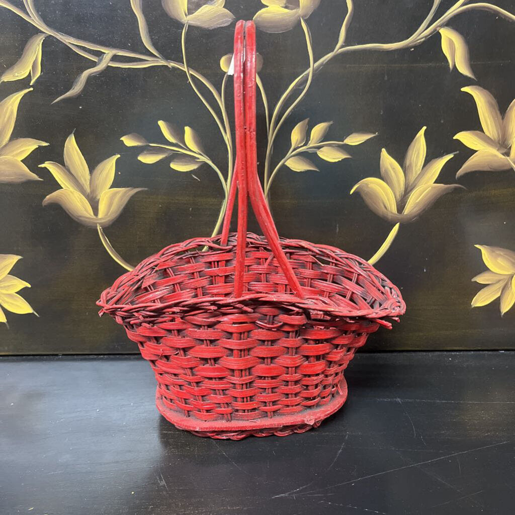RED BASKET
