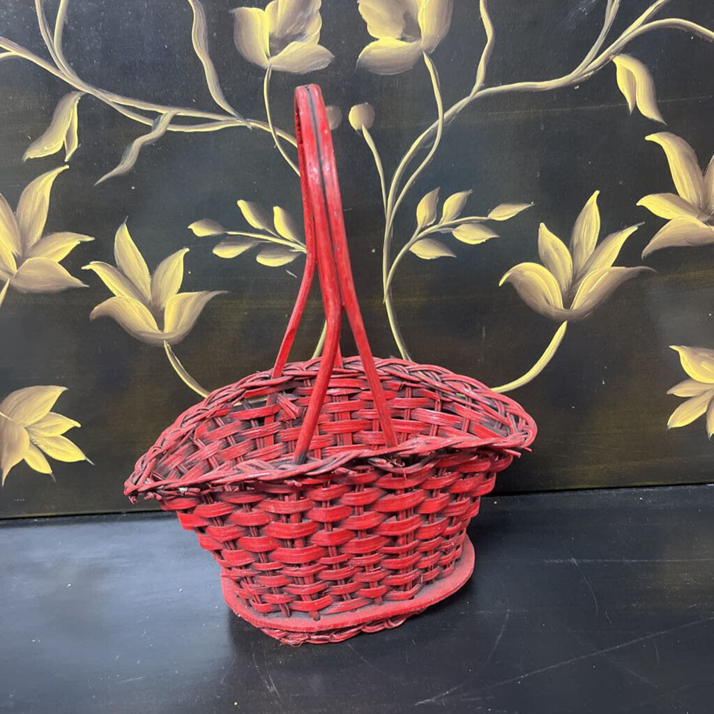 RED BASKET