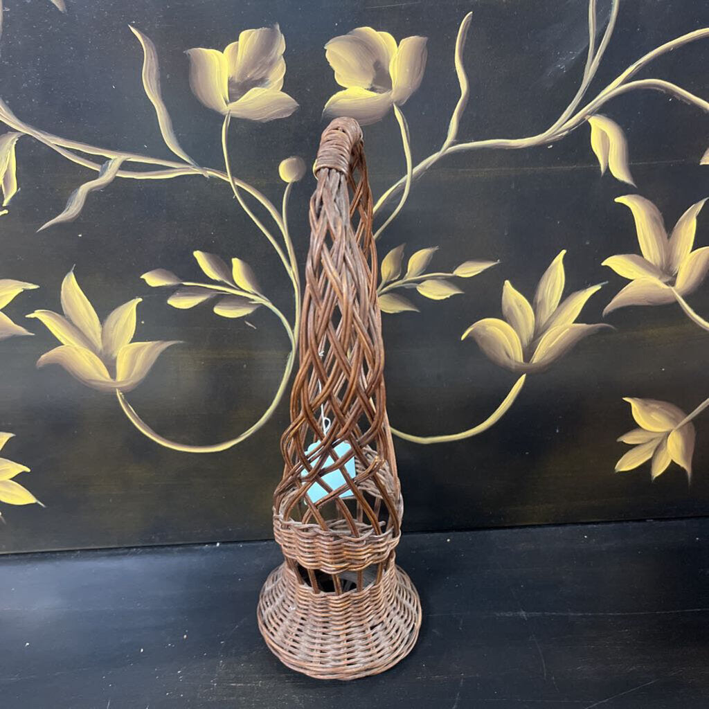 VINTAGE RATTAN WICKER BASKET