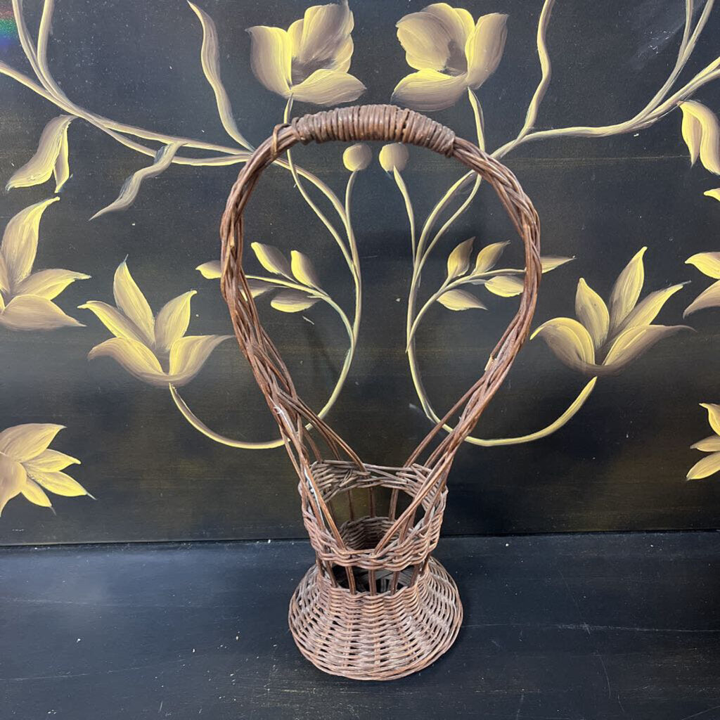 VINTAGE RATTAN WICKER BASKET