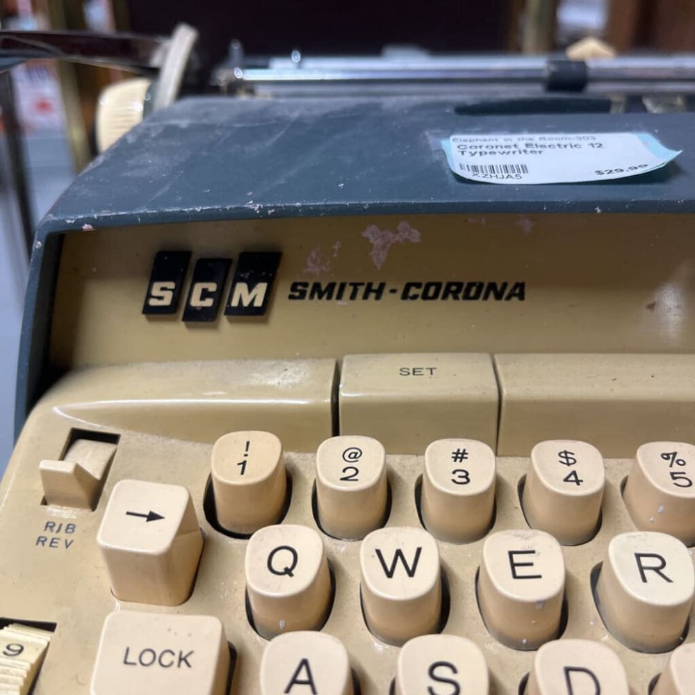 CORONET ELECTRIC 12 TYPEWRITER