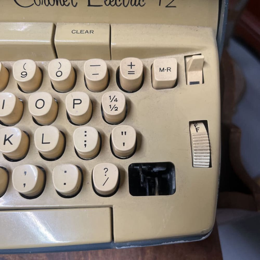 CORONET ELECTRIC 12 TYPEWRITER